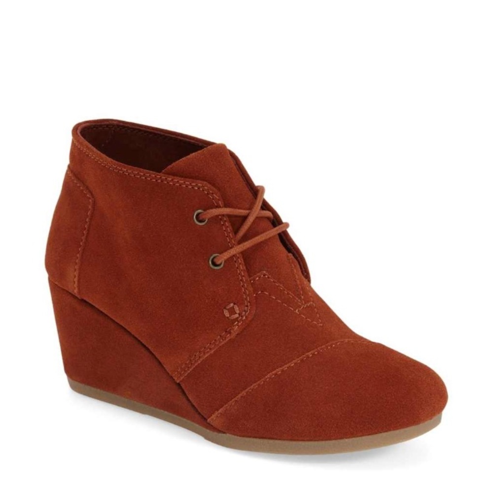 Toms Desert chukka wedge bootie